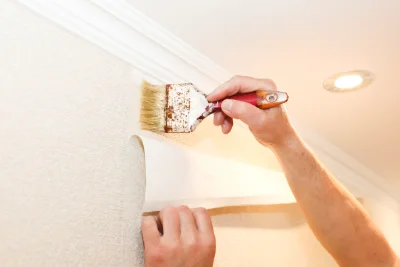 Pose de papier peint à Bouziès — revêtements muraux et toiles de verre